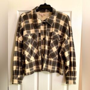 Philosophy NWT gray and multi colored plaid flannel fun jacket.  Size XL.